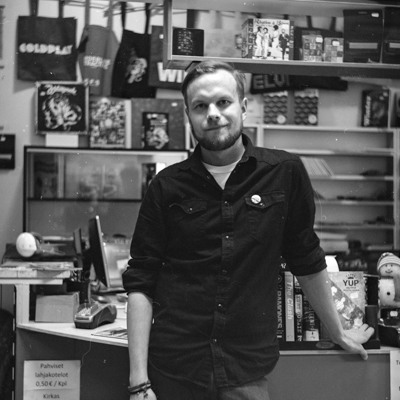 Karri, 2017. Flexaret, Ilford XP2.